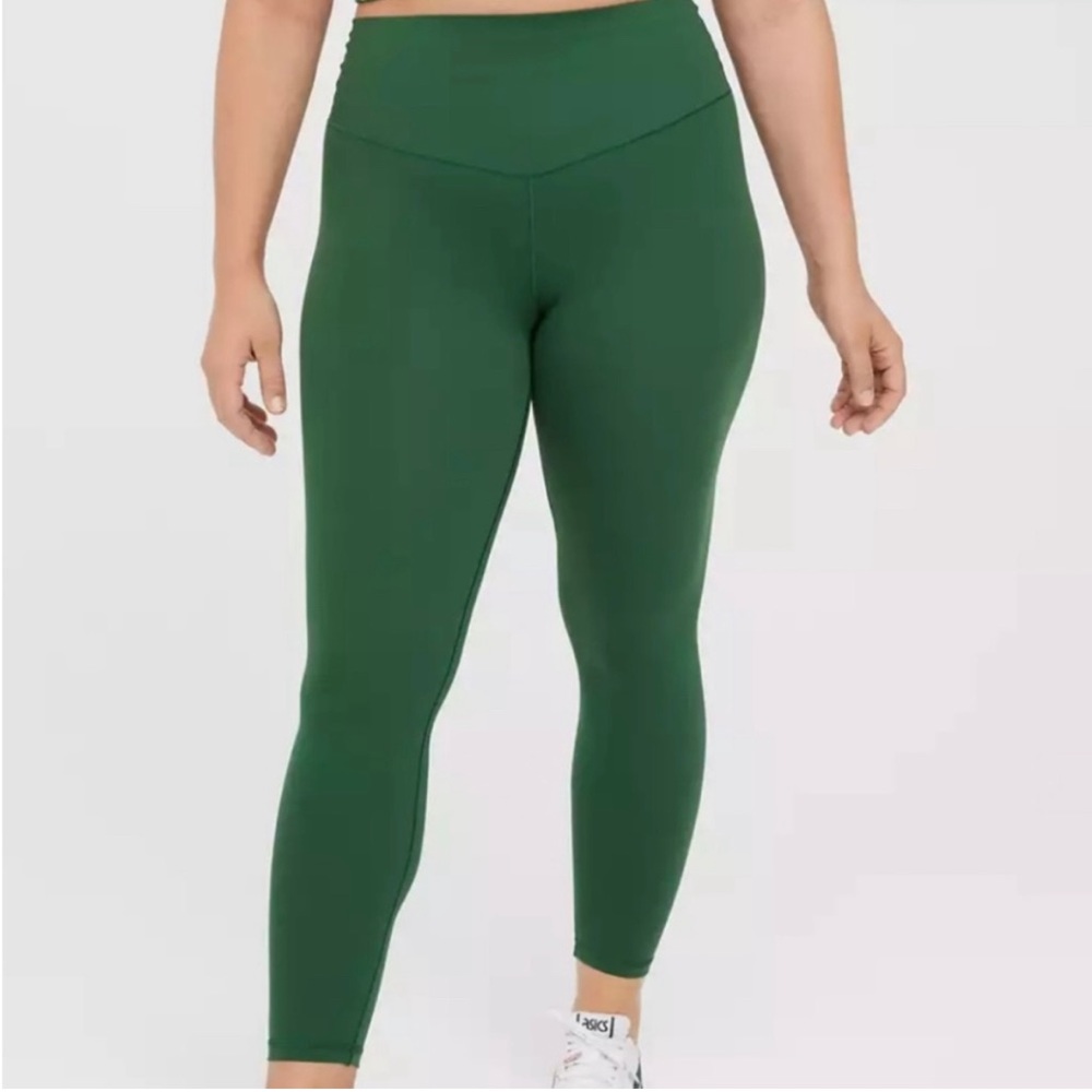 OFFLINE BY AERIE NWT LEGGINGS SZ MEDIUM